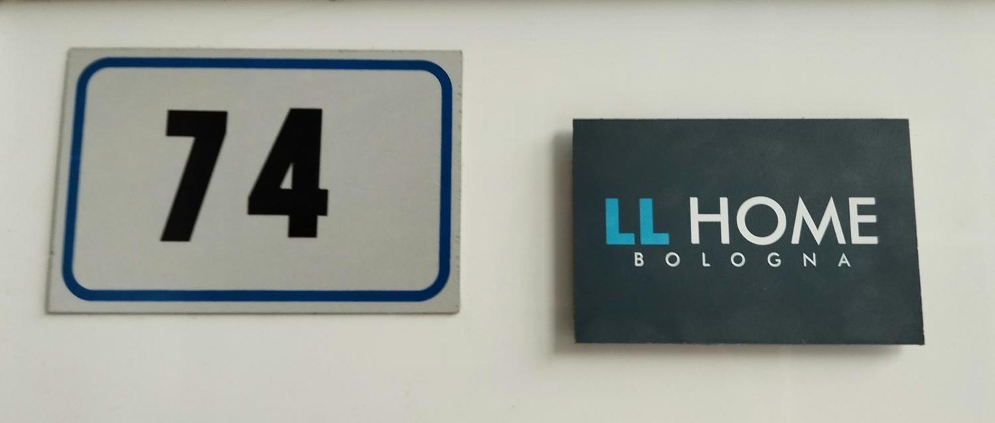 Llhome Bologna Elegante Monolocale Ristrutturato Con Posto Auto Coperto エクステリア 写真